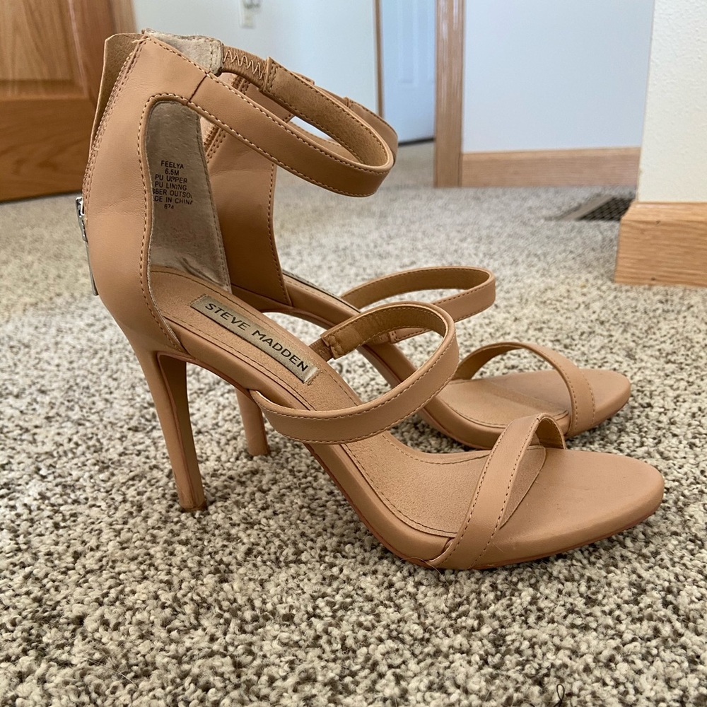 Nude heels